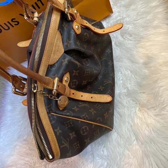 Louis Vuitton Tivoli - Picture 3 of 11